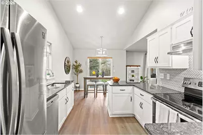 1636 Bonnie Ln, Forest Grove, OR 97116 - Photo 5