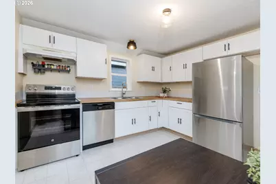 6721 SE 77th Ave, Portland, OR 97206 - Photo 9