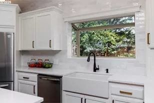 13165 NW Overton St, Portland, OR 97229 - Photo 9