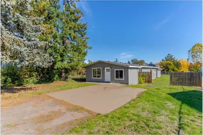 204 S 3rd St, Carlton, OR 97111 - Photo 3