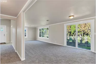 204 S 3rd St, Carlton, OR 97111 - Photo 11