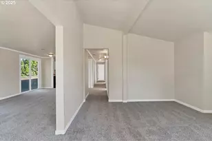 204 S 3rd St, Carlton, OR 97111 - Photo 7