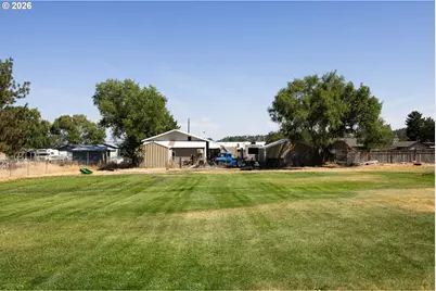 1771 NW Newell Ave, Terrebonne, OR 97760 - Photo 21