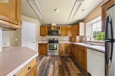 1188 Indiana Ave, Bandon, OR 97411 - Photo 11