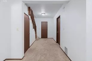 916 NE Douglas St, Newport, OR 97365 - Photo 29