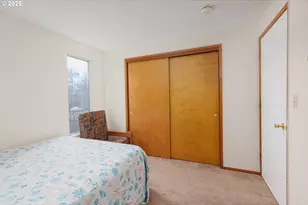 916 NE Douglas St, Newport, OR 97365 - Photo 13