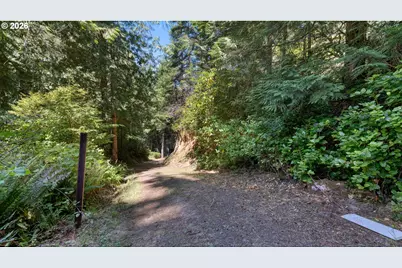 4976 Lake Dr, Florence, OR 97439 - Photo 39