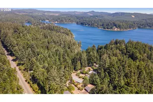 4976 Lake Dr, Florence, OR 97439 - Photo 43