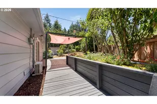 4976 Lake Dr, Florence, OR 97439 - Photo 29