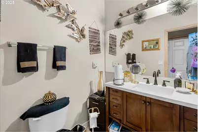 15745 NE Beech St, Portland, OR 97230 - Photo 7