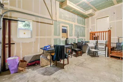 15745 NE Beech St, Portland, OR 97230 - Photo 17