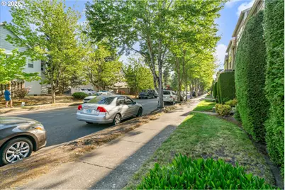 15745 NE Beech St, Portland, OR 97230 - Photo 21