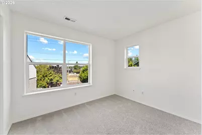 15745 NE Beech St, Portland, OR 97230 - Photo 11