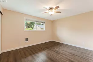 16825 SE Powell Blvd, Portland, OR 97236 - Photo 13