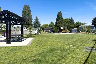 1822 E 33rd St, Vancouver, WA 98663 - Photo 37