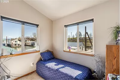 18989 NE Marine Dr #44, Portland, OR 97230 - Photo 17