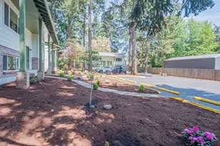 16927 NE Glisan St, Portland, OR 97230 - Photo 31
