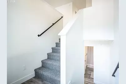 16927 NE Glisan St, Portland, OR 97230 - Photo 9