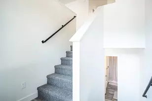 16927 NE Glisan St, Portland, OR 97230 - Photo 9