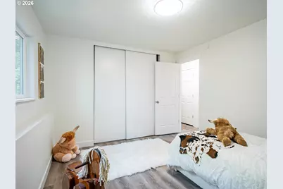 16927 NE Glisan St, Portland, OR 97230 - Photo 25