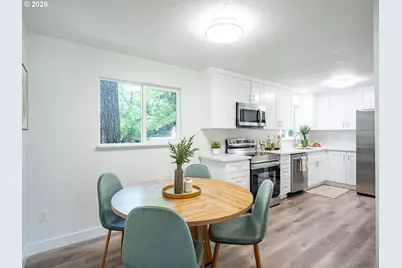 16927 NE Glisan St, Portland, OR 97230 - Photo 15