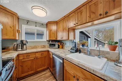 211 S 2nd Ave, Rockaway Beach, OR 97136 - Photo 15