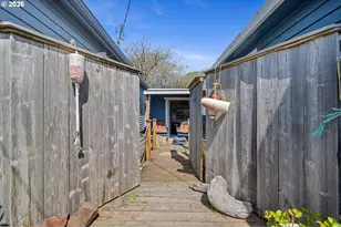 211 S 2nd Ave, Rockaway Beach, OR 97136 - Photo 37