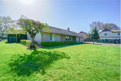 3910 NE 109th Ave, Vancouver, WA 98682 - Photo 3