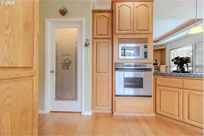 1371 Ranier Loop NW, Salem, OR 97304 - Photo 17