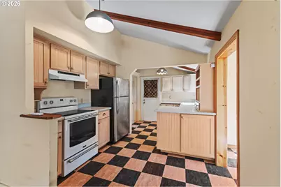 635 25th St, Myrtle Point, OR 97458 - Photo 17