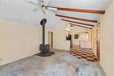 635 25th St, Myrtle Point, OR 97458 - Photo 23