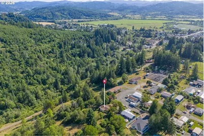635 25th St, Myrtle Point, OR 97458 - Photo 37