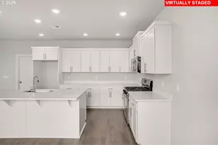 1109 Clemson St, Woodburn, OR 97071 - Photo 13