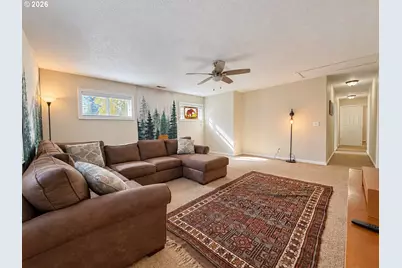 3293 Southview Dr, Eugene, OR 97405 - Photo 39