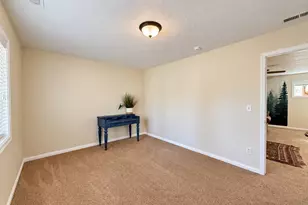 3293 Southview Dr, Eugene, OR 97405 - Photo 37