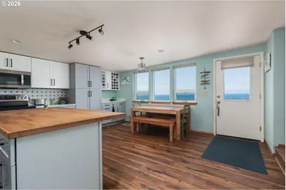 3885 NW Jetty Ave, Lincoln City, OR 97367 - Photo 11
