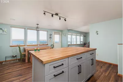 3885 NW Jetty Ave, Lincoln City, OR 97367 - Photo 17