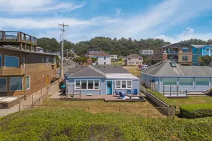 3885 NW Jetty Ave, Lincoln City, OR 97367 - Photo 3