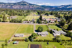4319 Belmont Dr, Hood River, OR 97031 - Photo 21