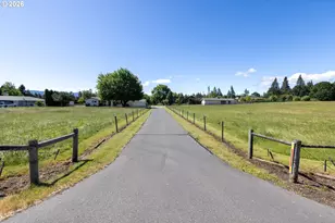 4319 Belmont Dr, Hood River, OR 97031 - Photo 3