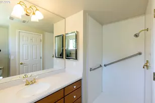 4319 Belmont Dr, Hood River, OR 97031 - Photo 41