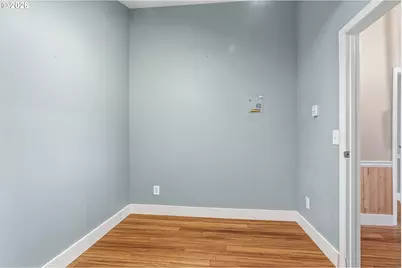 133 W Beacon Hill Dr, Longview, WA 98632 - Photo 13