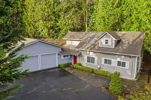 133 W Beacon Hill Dr, Longview, WA 98632 - Photo 1