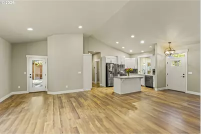 16907 Indio Rd, Bend, OR 97707 - Photo 5