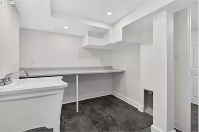 1836 SE Locust Ave, Portland, OR 97214 - Photo 37