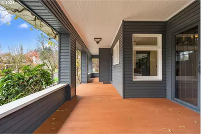 1836 SE Locust Ave, Portland, OR 97214 - Photo 5