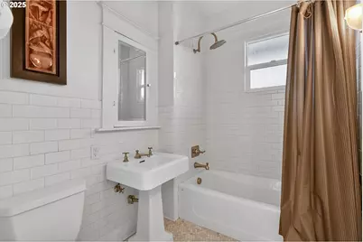 1836 SE Locust Ave, Portland, OR 97214 - Photo 21