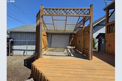 1352 SE Cobb St, Roseburg, OR 97470 - Photo 33