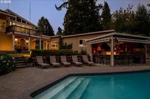 1334 SW 57th Ave, Portland, OR 97221 - Photo 3