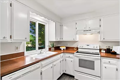 247 McNary Heights Dr N, Keizer, OR 97303 - Photo 13